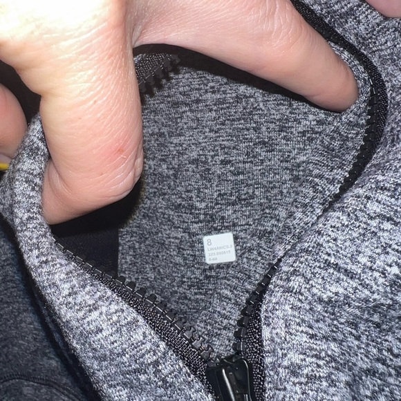Lululemon women’s define grey jacket size 8 - Picture 10 of 14